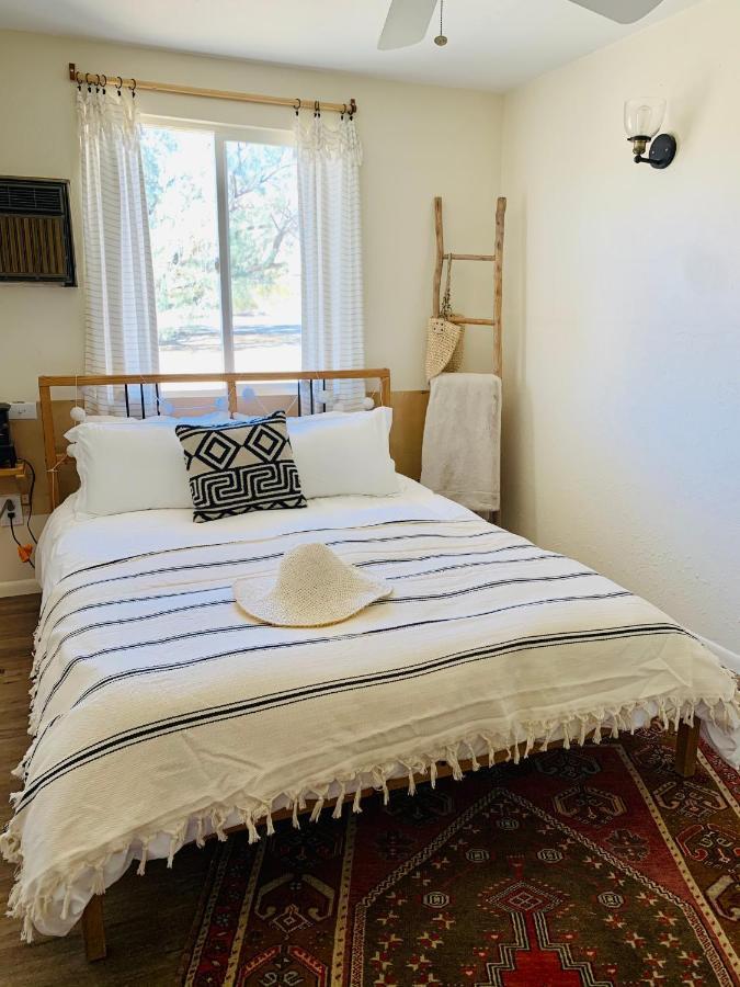 Casa Agave: Comfy Joshua Tree Cottage With Free Breakfast Bar Extérieur photo