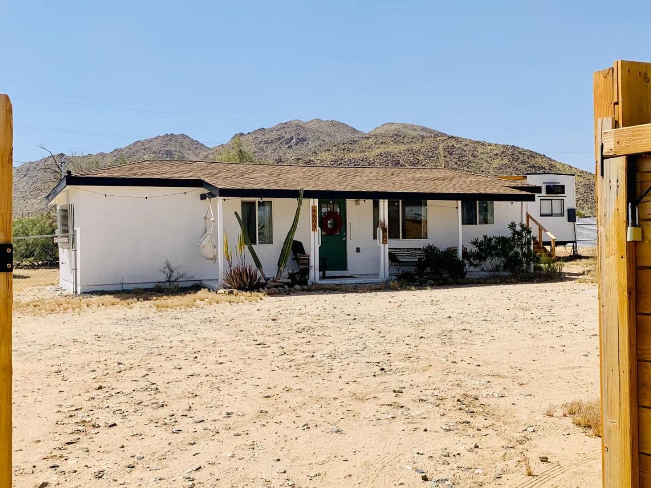 Casa Agave: Comfy Joshua Tree Cottage With Free Breakfast Bar Extérieur photo